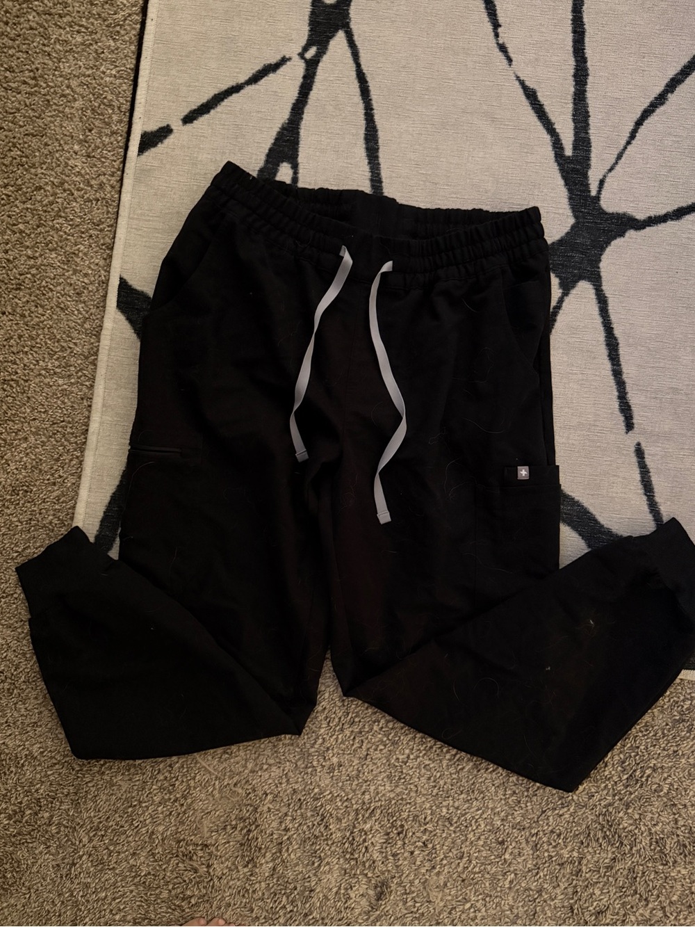 Figs uman scrub joggers. Size L